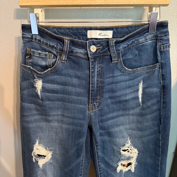 KanCan Leopard Patch Distressed Denim Straight Leg Jeans Size 9/28 High Rise - Picture 6 of 12